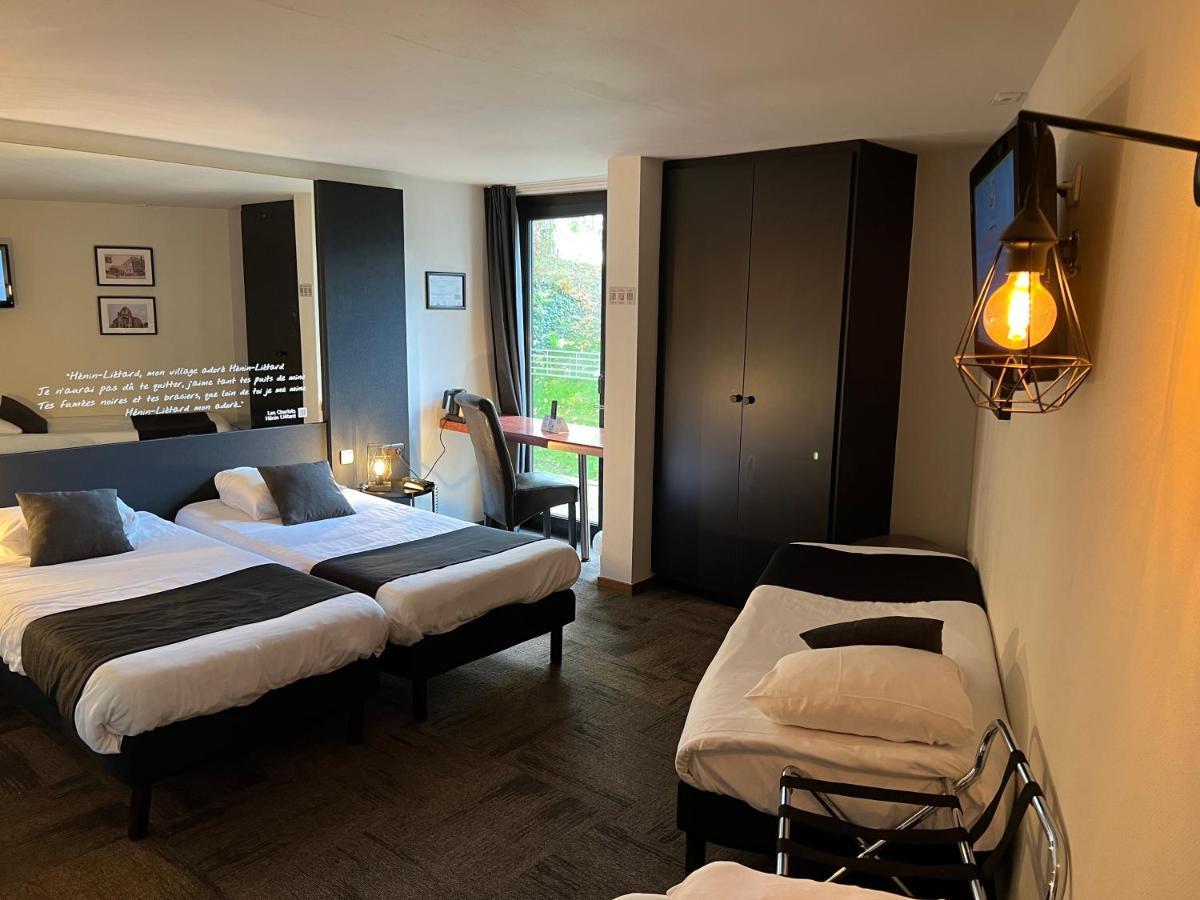 Logis Hotel Restaurant Des Acacias Lille Neuville En Ferrain Buitenkant foto