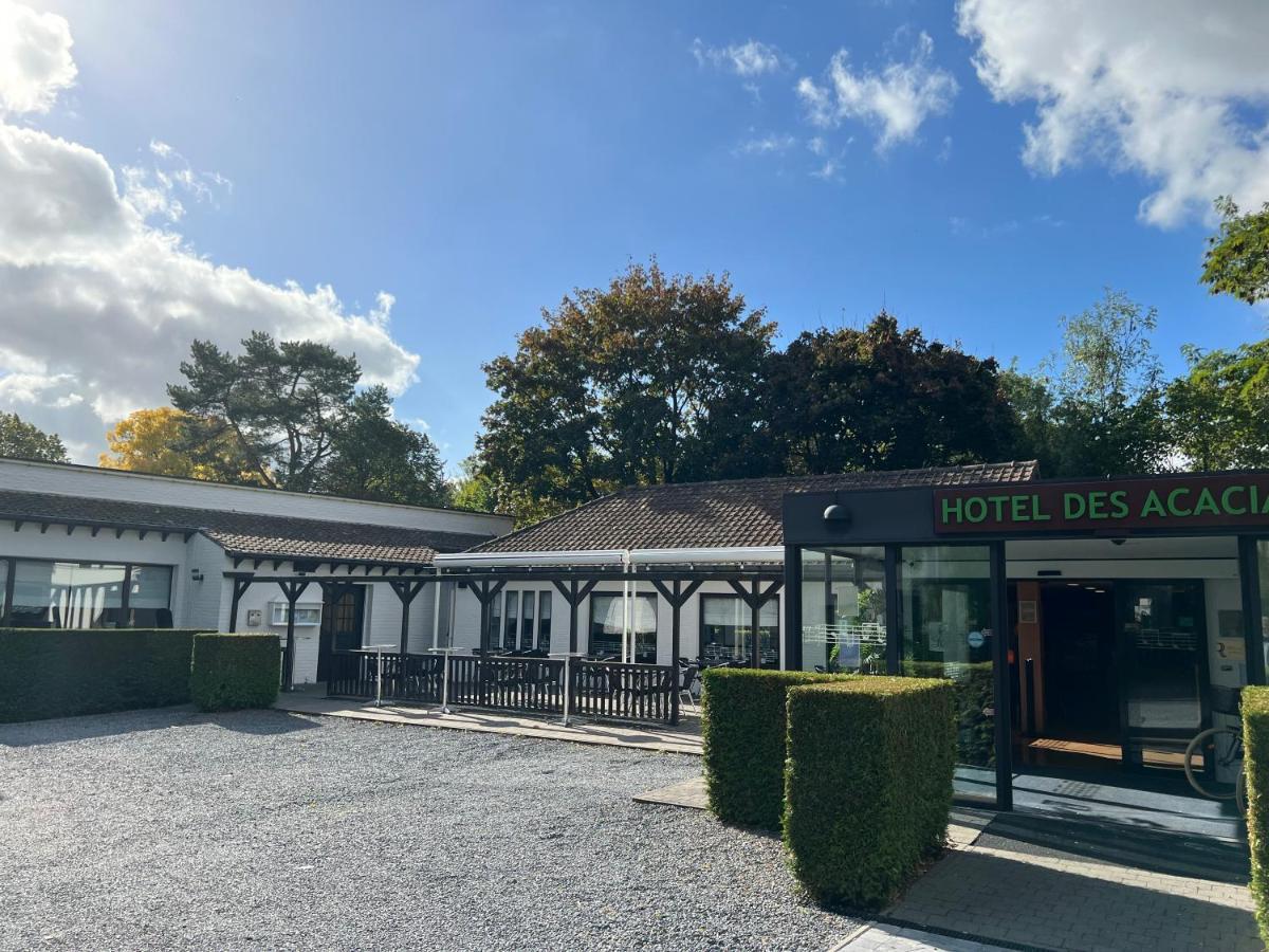 Logis Hotel Restaurant Des Acacias Lille Neuville En Ferrain Buitenkant foto